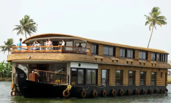 Super Luxury Houseboat